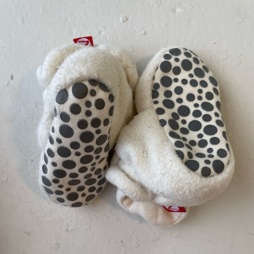 Zutano Unisex Cream Fleece Baby Booties boots with Organic Cotton Lining - Picture 4 of 9